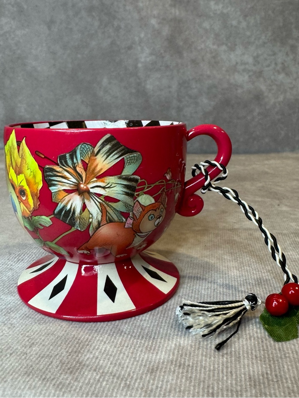 Disney Disneyparks DisneyWorld Alice in Wonderland hand painted Teacup Ornament